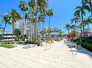 GalleryOne Doubletree Hilton GC Secret Blending - Fort Lauderdale - 5