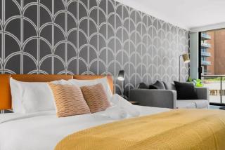 KozyGuru | Haymarket | Tranquil City Studio - Sydney - 8