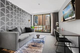 KozyGuru | Haymarket | Tranquil City Studio - Sydney - 1