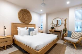Kings Beach Oceanfront Oasis - Caloundra - 1