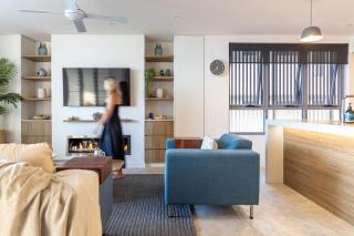 Kings Beach Oceanfront Oasis - Caloundra - 1