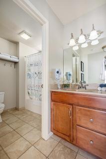 Beautiful Bay View Couples Retreat at The Shores 5586 - Traverse City - 1