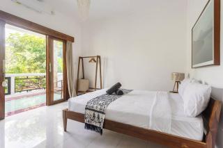 Tropical 4 bed 4 bath with large garden and private pool - Jimbaran - 1