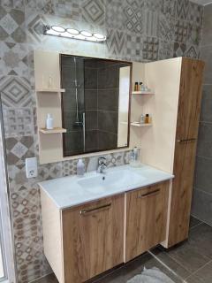 komplettes voll renoviertes Haus in ruhiger Lage - Gjilan - 4