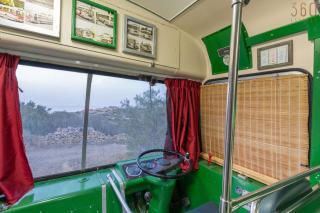 Unique Bus stay with stunning views in Ramla Bay by 360 Estates - Il-Pergla - 1