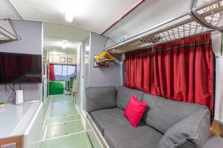 Unique Bus stay with stunning views in Ramla Bay by 360 Estates - Il-Pergla - 6