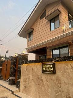MOUNT RETREAT 4BHK BIG indoor PARTY POOL - Lonavala - 2