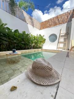 Dreamy 1 BR villa with private pool close to beach - Canggu - 1