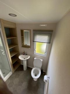 Hillside Sleeps 6 - Allhallows - 6