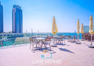 Like Home - 4206 Modern 1 BHK Apartment with Pool View - Dubai - 3