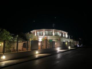 Il Caimano B & B, con piscina dall'11 Luglio al 31 Agosto - Vulcano - 0