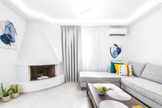 Elegant Seaside Residence - Bali - 4
