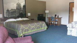 Super 8 by Wyndham Pella - Pella - 9