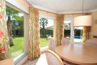 Villa Gaudi con piscina - 8