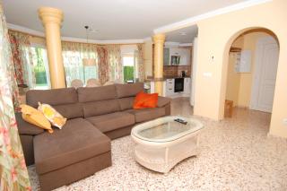 Villa Gaudi con piscina - 9