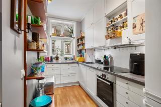Centrally located apartment with balcony - 2
