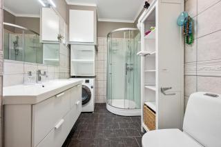 Centrally located apartment with balcony - 7