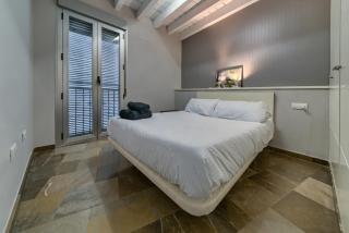 Apartamento en Casco Historico con terraza comunitaria y parking opcional - Granada - 8