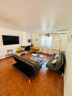 Le Havre Provençal de Luynes - Grande villa avec piscine jardin et loisirs près Aix-en-Provence - Aix-en-Provence - 3