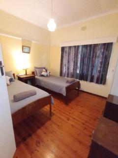 Sea Breeze Stay - East London - 1