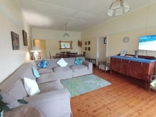 Sea Breeze Stay - East London - 0