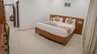 Daffodils Luxury Airport Suites - Angamaly - 0