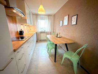 Modernes City Apartment mit Aussicht und WLAN - Haslach - 7