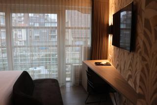 Hotel Iris - 3