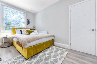 Modern London Apartment Close To Tube Station - 3