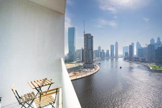 Escape 24 - Luxury Apartments in Damac Maison Prive Business Bay Dubai - Dubái - 8