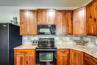 5 Mi to Devil Creek Reservoir Idaho Farmhouse! - 2