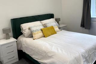 Brand New Barn Conversion - - 4