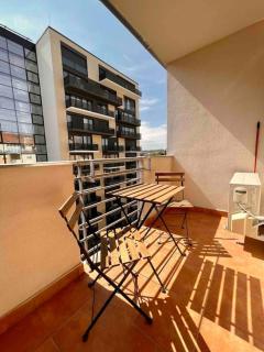 TK Stylish Free Private Parking Garage - Budapest - 2