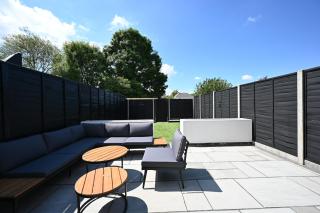 Super Modern 3 bedroom semi-detached. - 3