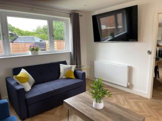Newly Converted Barn - - 6