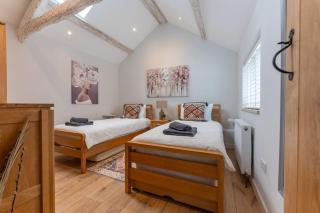 The Cow Stalls - Stunning Farmhouse with Wonderful Views and Garden - Close to Corfe Castle - Langton Matravers - 4