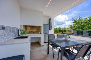Modern App Ana with Jacuzzi and Balcony - Poreč - 6