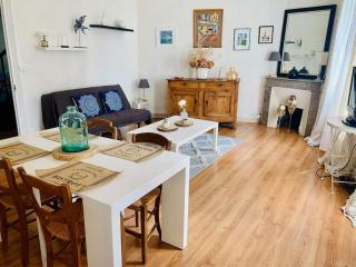 Maison de ville au Cœur d'Angoulême- 2 chambres-Wifi- Cosy - Idéal de 1 à 6 Personnes - conciergerie J&N - Angulema - 5