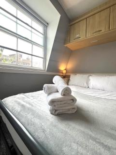 Super Central Apartment in Heart of the City - Bristol - 2