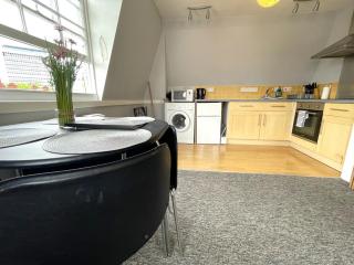 Super Central Apartment in Heart of the City - Bristol - 3