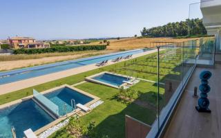 Oikos Sani Suites - Sani Beach - 4