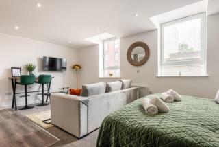 Smart Central Rotherham Studio - Sleeps 4 - Rotherham - 4