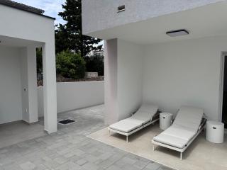 Villa Plesa with office and private pool - Povljana - 7