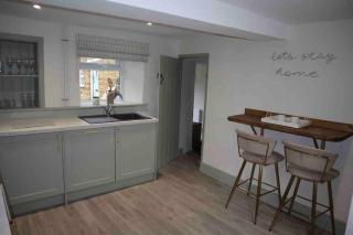 NEW Country Cottage with log fire & parking - - 1