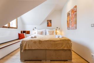 Classy Loft Apartment in the City Center of Prague - Prague - 9