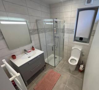 T2 calme et climatisé proche mer - 3