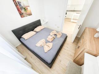 Pure & intact 577 - Durazzo - 8