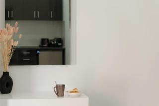 Mouzakitis Studio 1 - 1