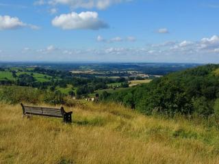 Best of both worlds, trees & town - Dursley - 3