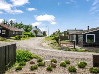 Holiday Home Eino - 150m from the sea by Interhome - 1